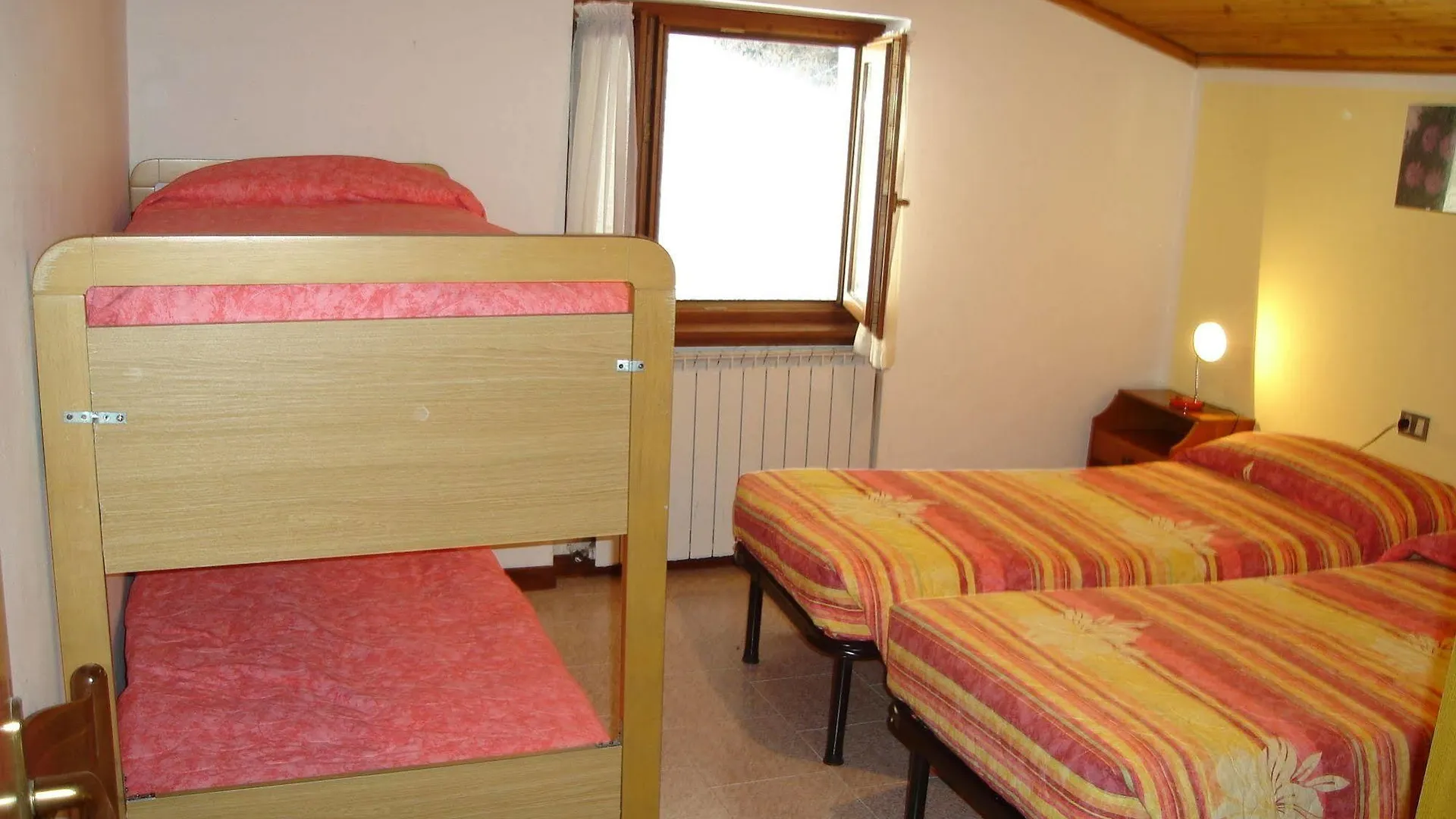 Hotel Spampatti Castione della Presolana 3*,  Italy